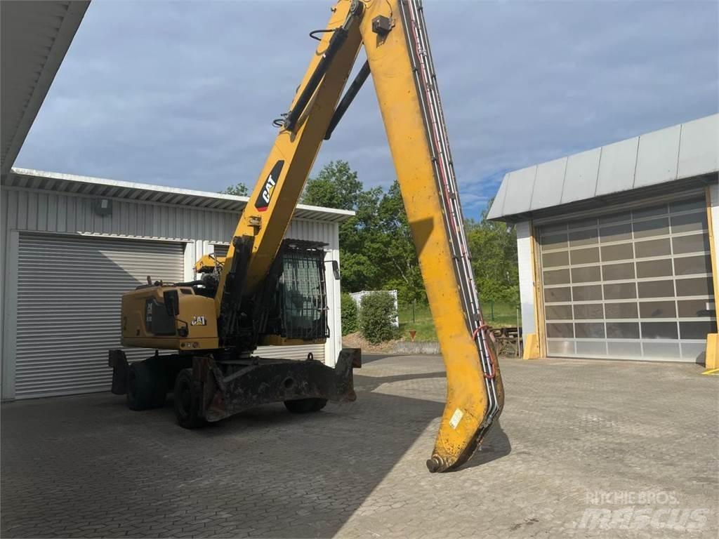 CAT MH3026 Ratiniai ekskavatoriai