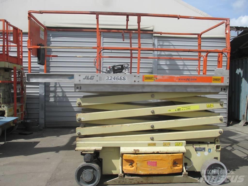 JLG 3246 ES Žirkliniai keltuvai