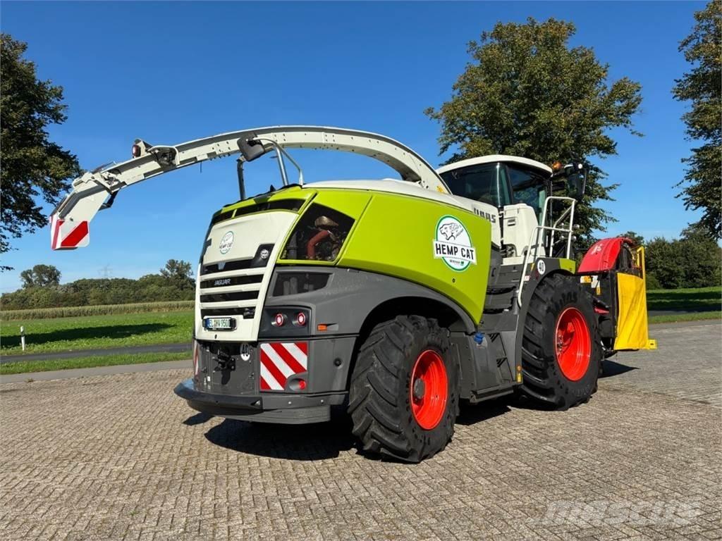 CLAAS Jaguar 950 Pašarų kombainai