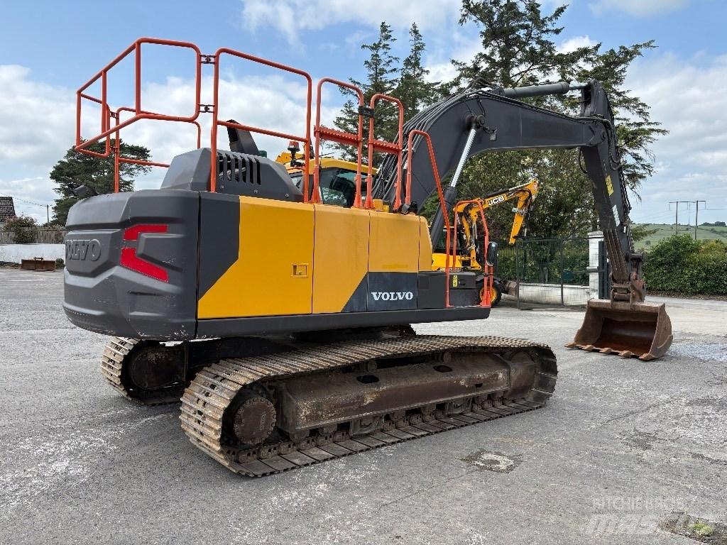 Volvo EC 200 Vikšriniai ekskavatoriai