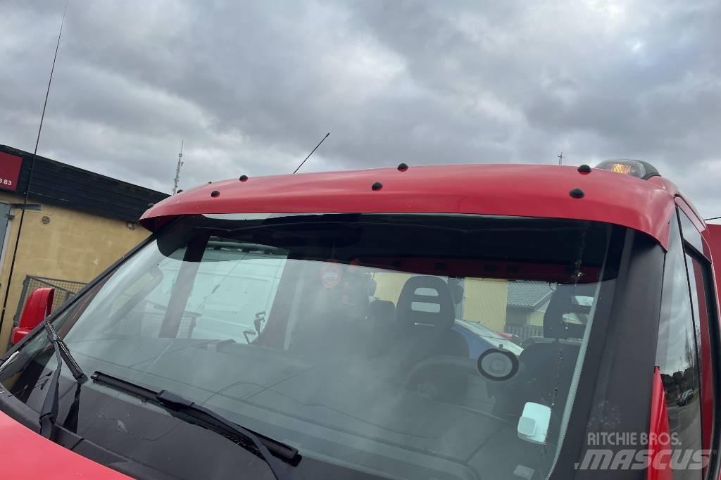 Iveco Daily 70C18H/P Pagalbos kelyje automobiliai