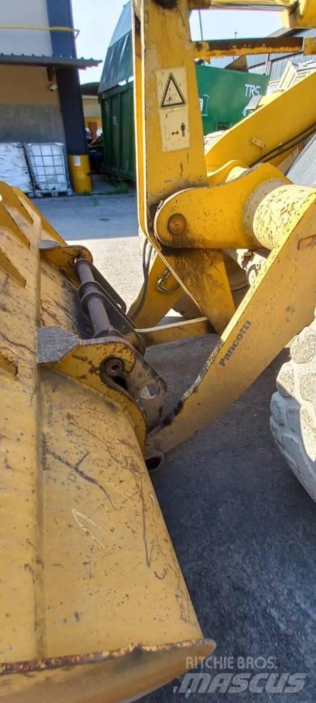 Komatsu WA 200 PT-5 Naudoti ratiniai krautuvai