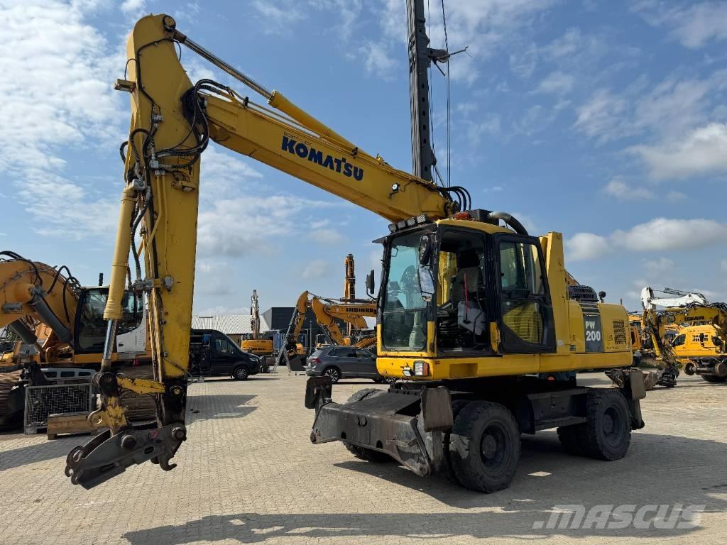 Komatsu PW 200-7 Ratiniai ekskavatoriai