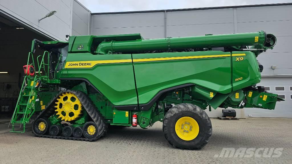 John Deere X9 1100 Derliaus nuėmimo kombainai