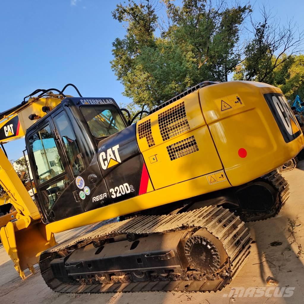 CAT 320 D2 Vikšriniai ekskavatoriai