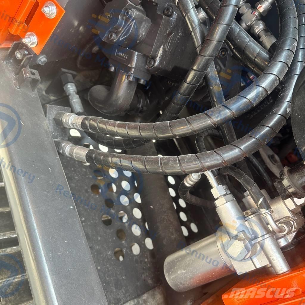 Hitachi ZX70 Vikšriniai ekskavatoriai