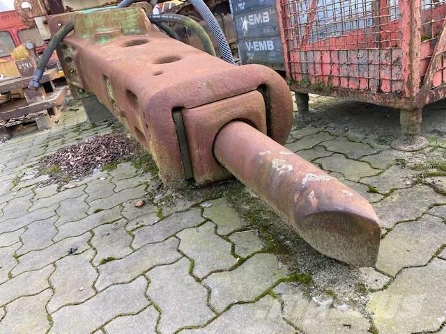 Montabert BRV 43 Hidrauliniai kūjai / Trupintuvai