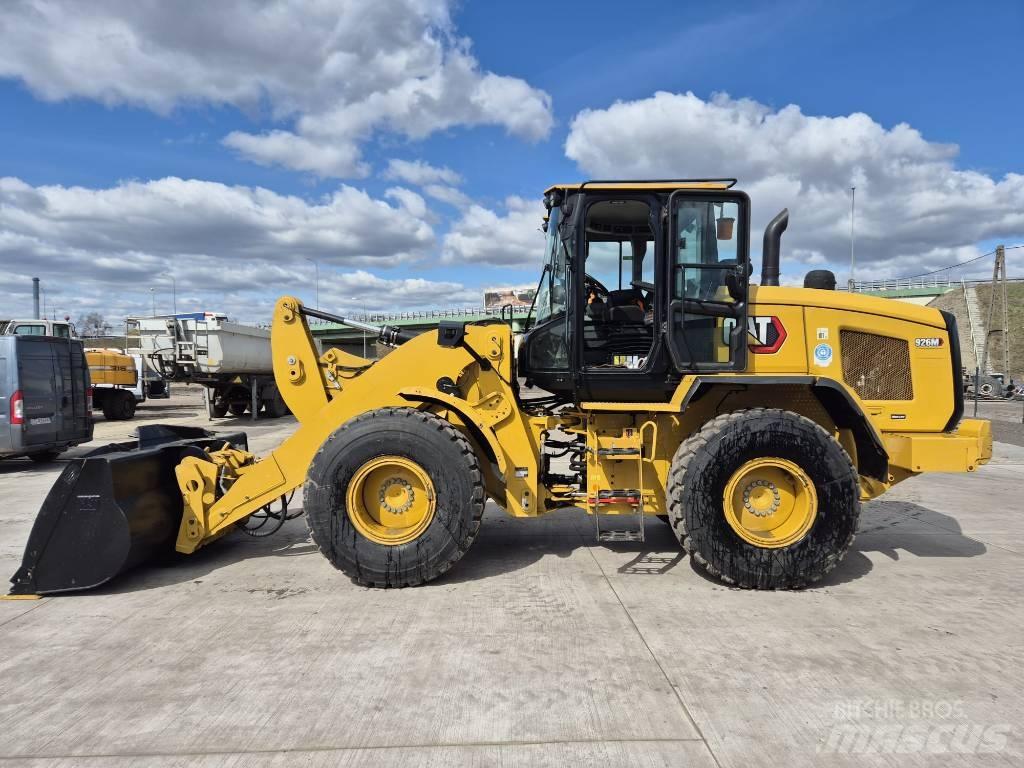CAT 926M Naudoti ratiniai krautuvai