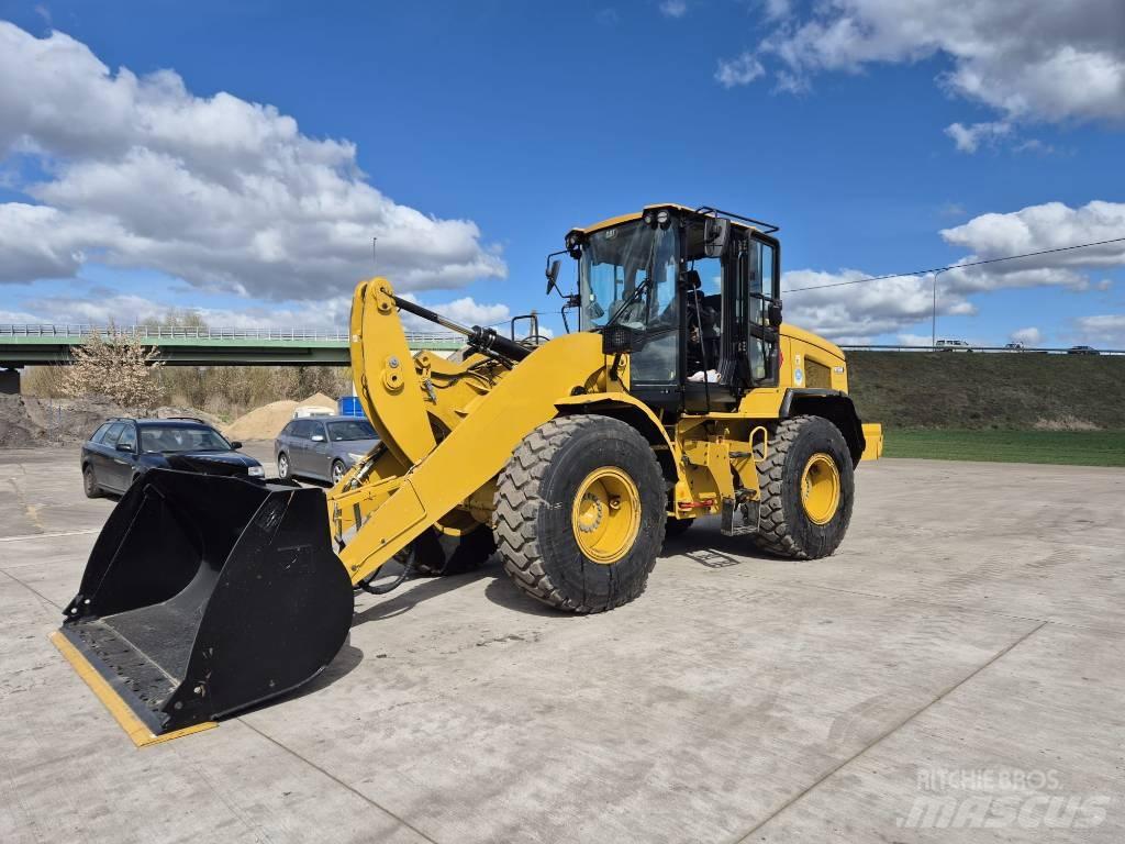 CAT 926M Naudoti ratiniai krautuvai