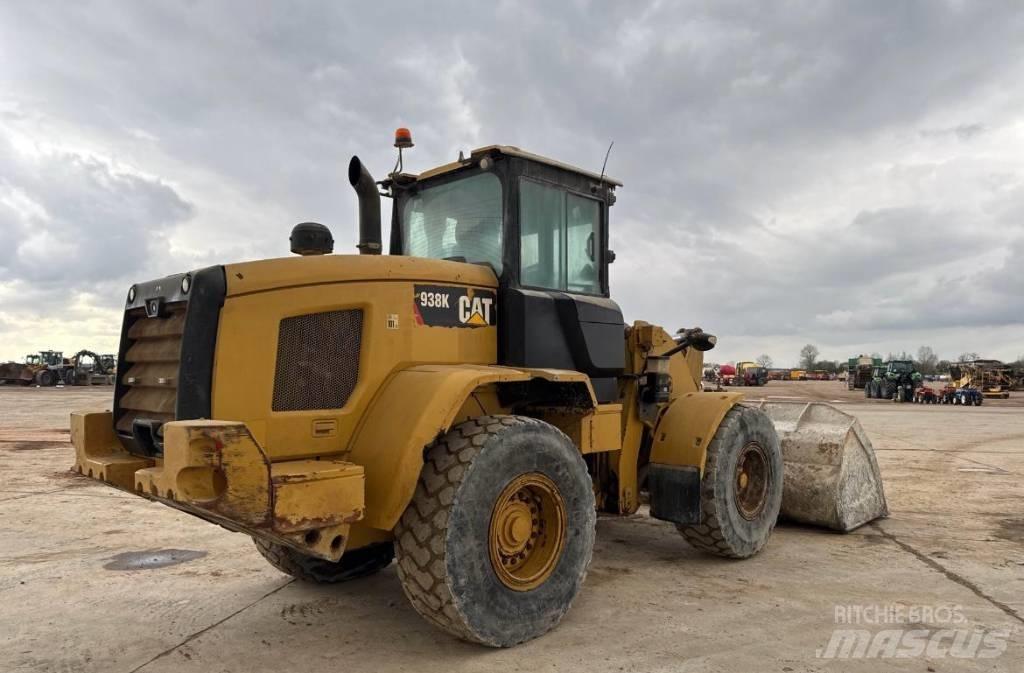 CAT 938 K Naudoti ratiniai krautuvai