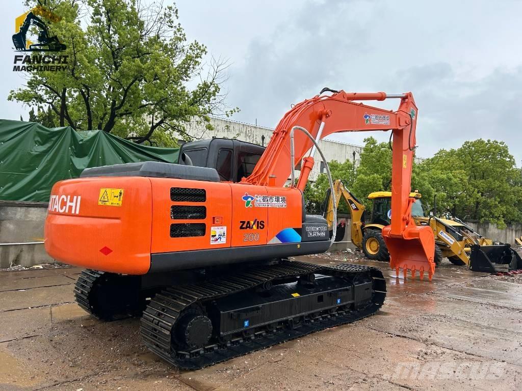 Hitachi ZX200 Vidutinės galios ekskavatoriai 7-12 t