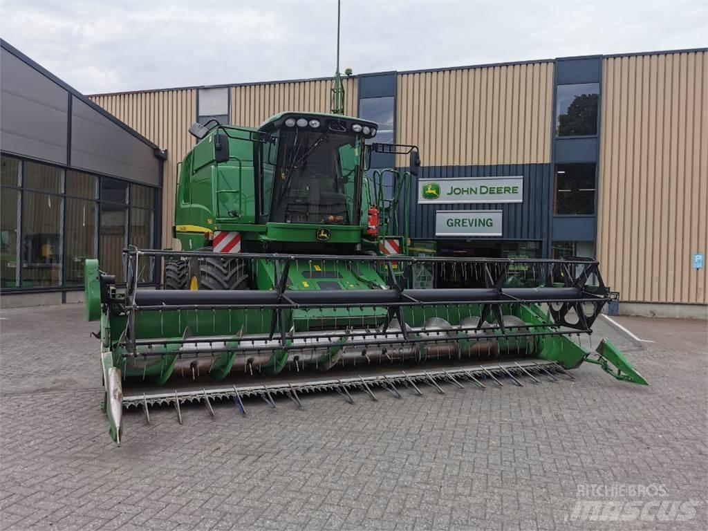 John Deere T560 Derliaus nuėmimo kombainai