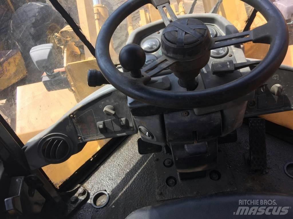 CAT 938 G Naudoti ratiniai krautuvai