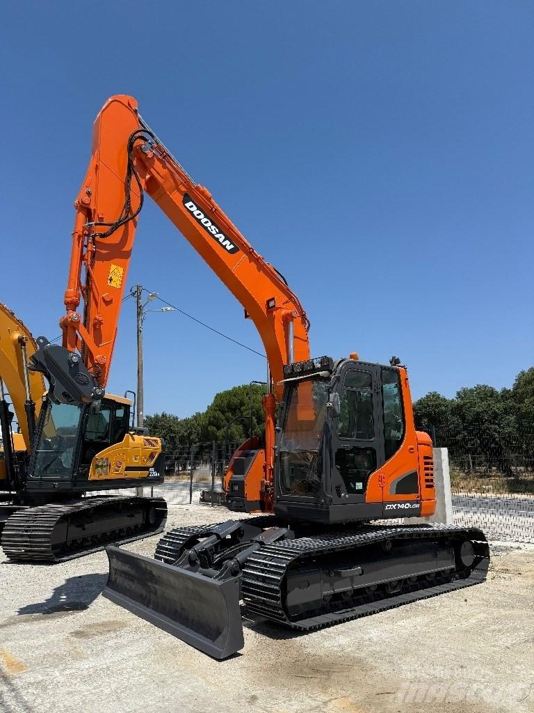  Dossan DX140LCR Vikšriniai ekskavatoriai
