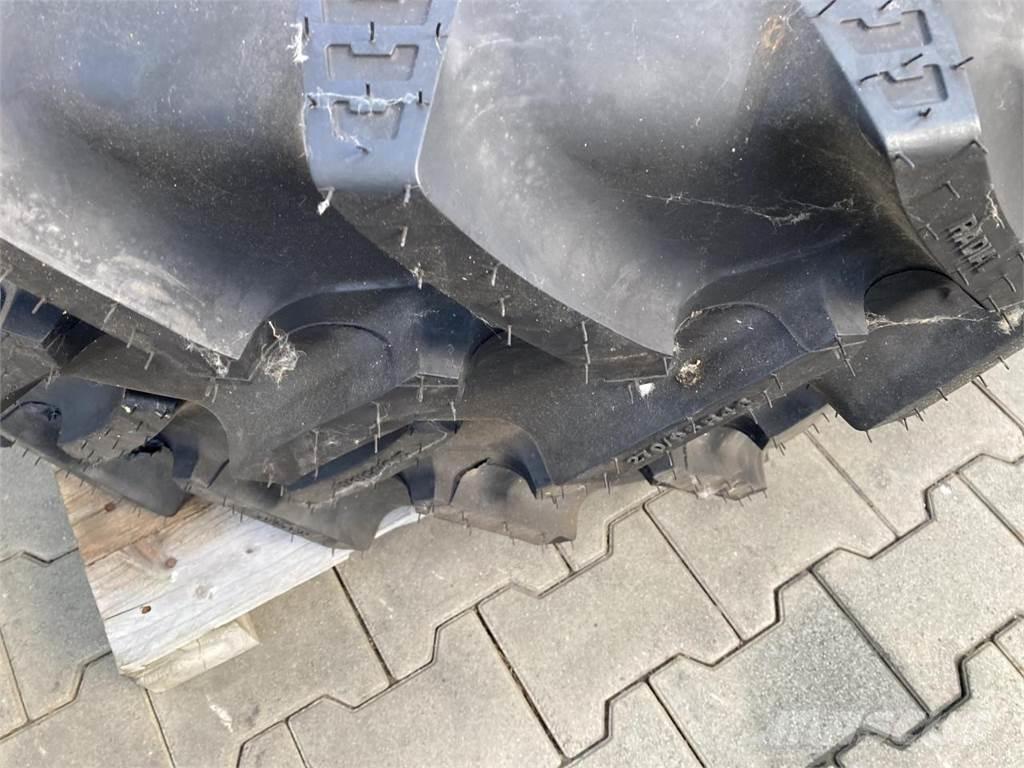 BKT 270/95R46 Padangos, ratai ir ratlankiai