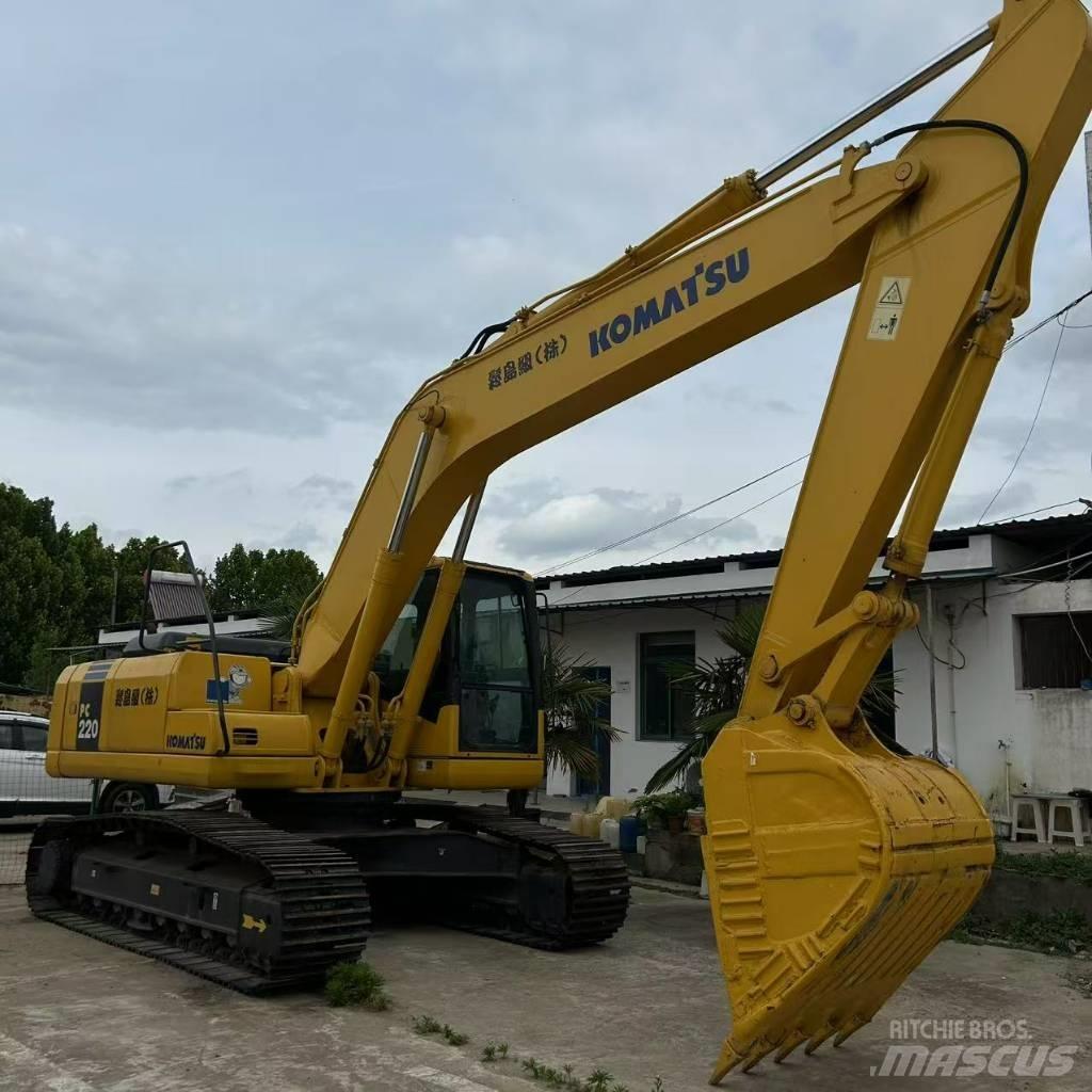 Komatsu 220-7 Vikšriniai ekskavatoriai