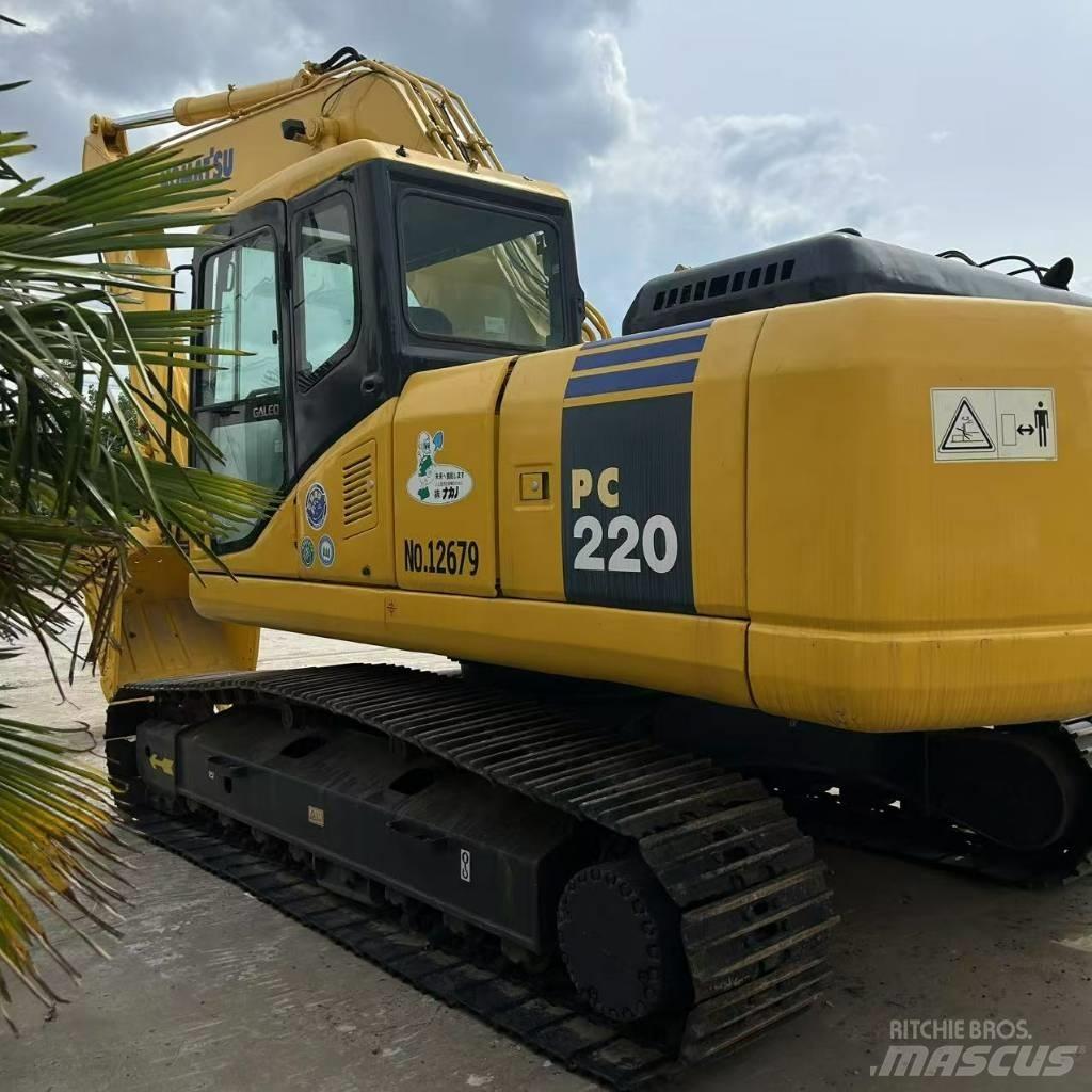 Komatsu 220-7 Vikšriniai ekskavatoriai