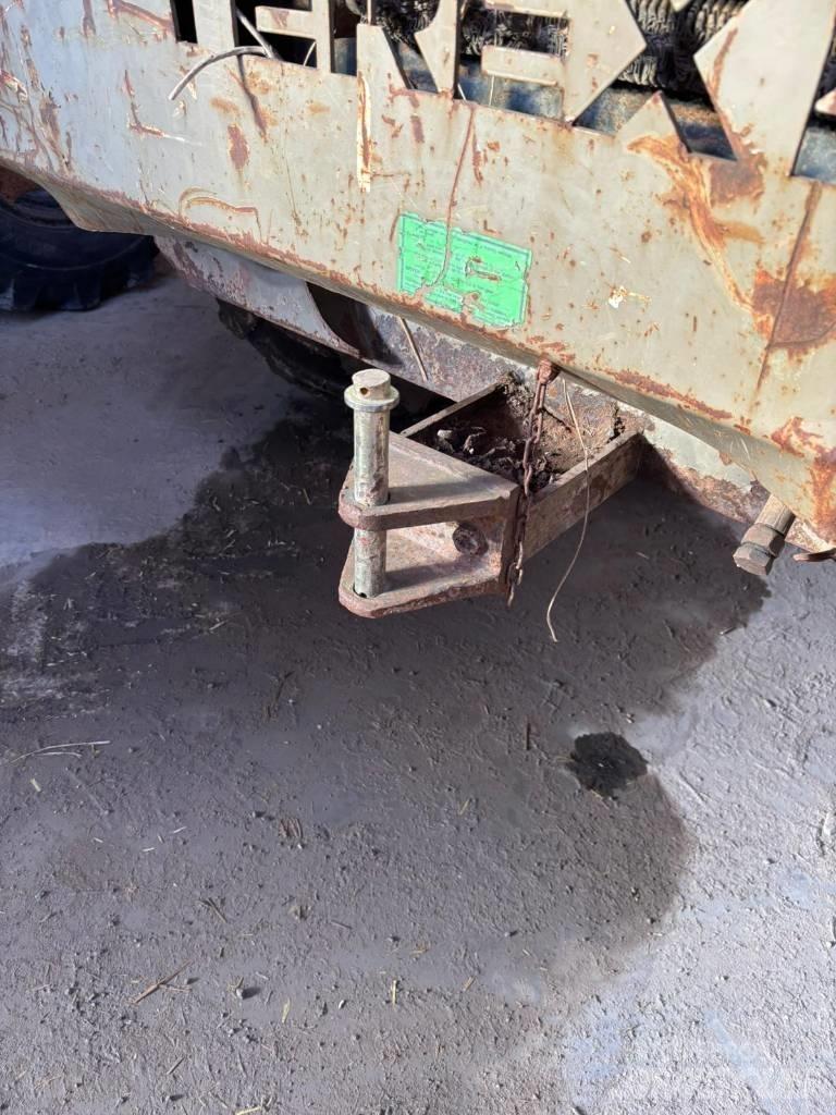 Benford PT 6000 Statybiniai savivarčiai sunkvežimiai