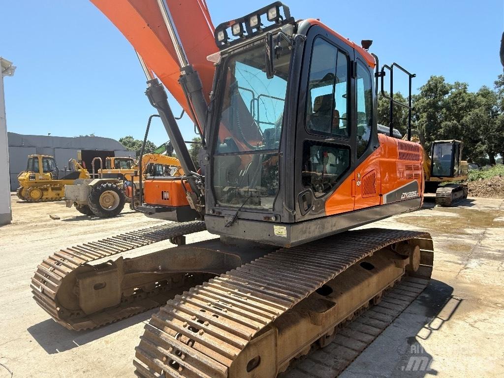  Dossan DX225LC-5 Vikšriniai ekskavatoriai
