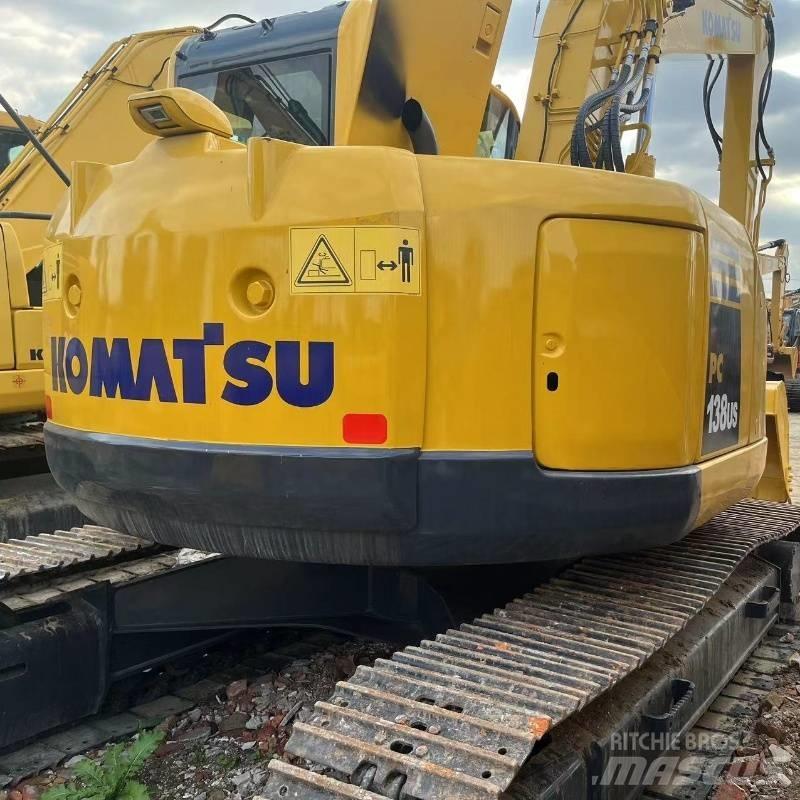 Komatsu PC 138 Vikšriniai ekskavatoriai