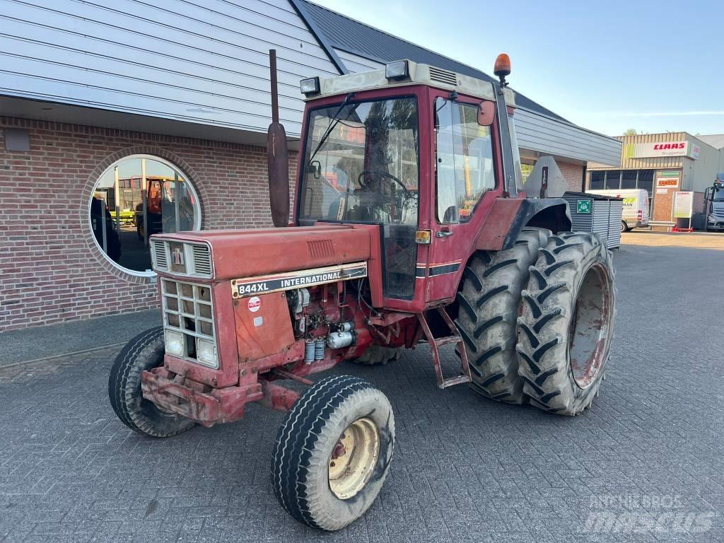 International 844xl Traktoriai