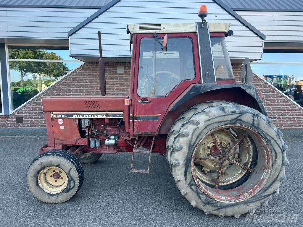 International 844xl Traktoriai
