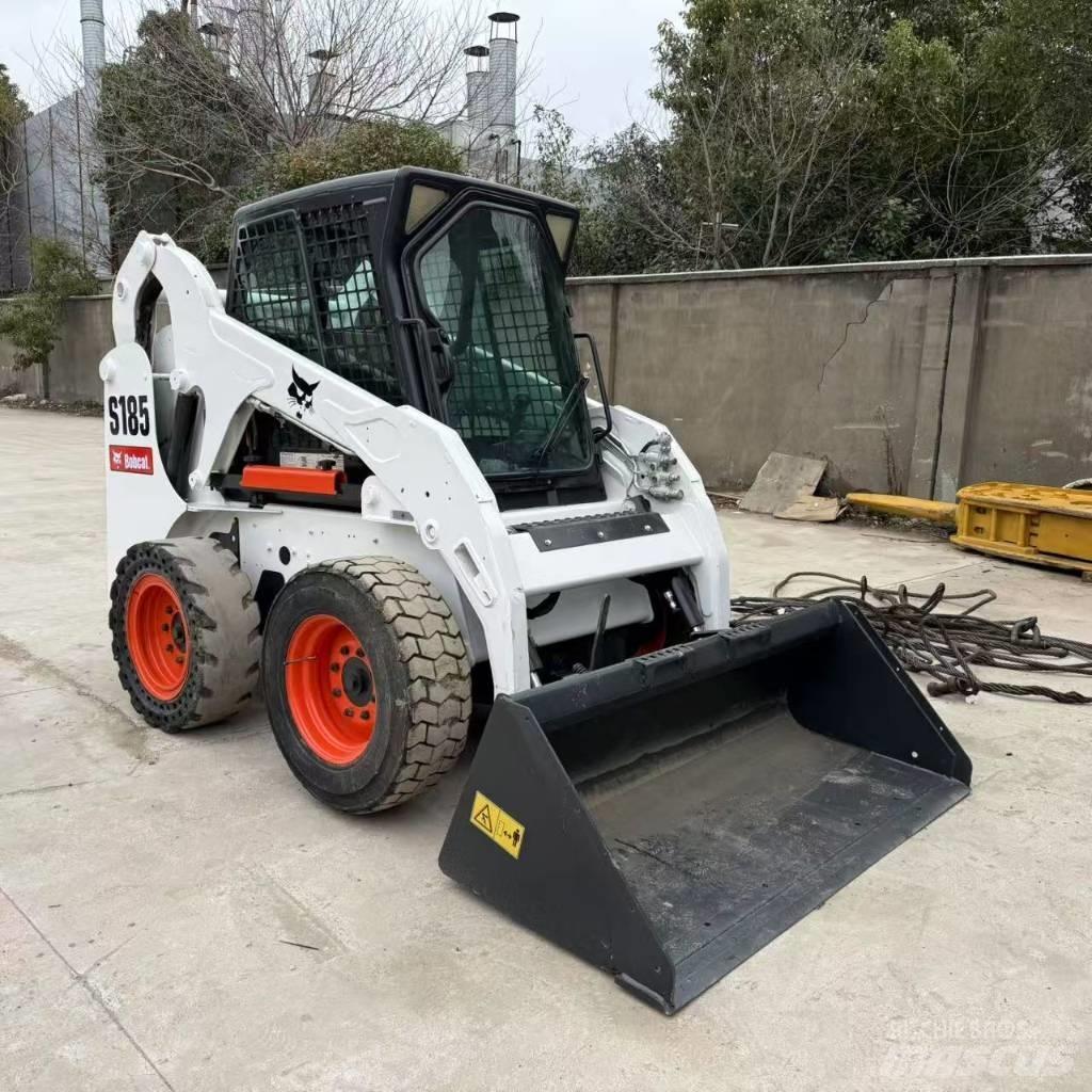 Bobcat S 185 Krautuvai su šoniniu pasukimu