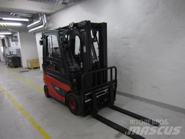 Linde E 25 Elektriniai šakiniai krautuvai