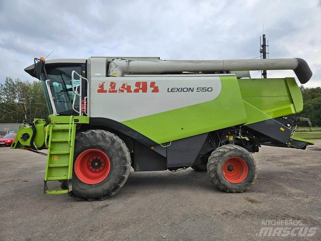 CLAAS Lexion 550 Derliaus nuėmimo kombainai
