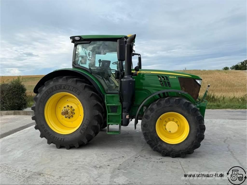 John Deere 6215R Traktoriai