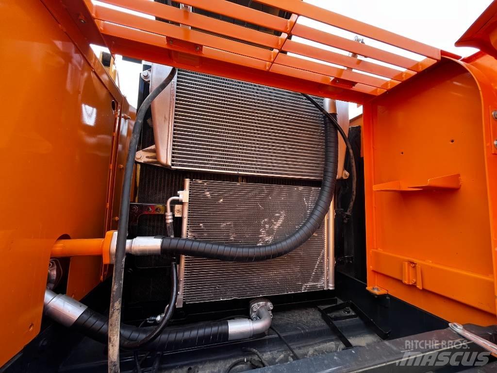 Hyundai R305LC-9T Vikšriniai ekskavatoriai