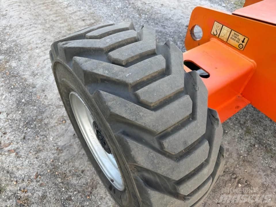JLG 460 SJ Teleskopiniai keltuvai