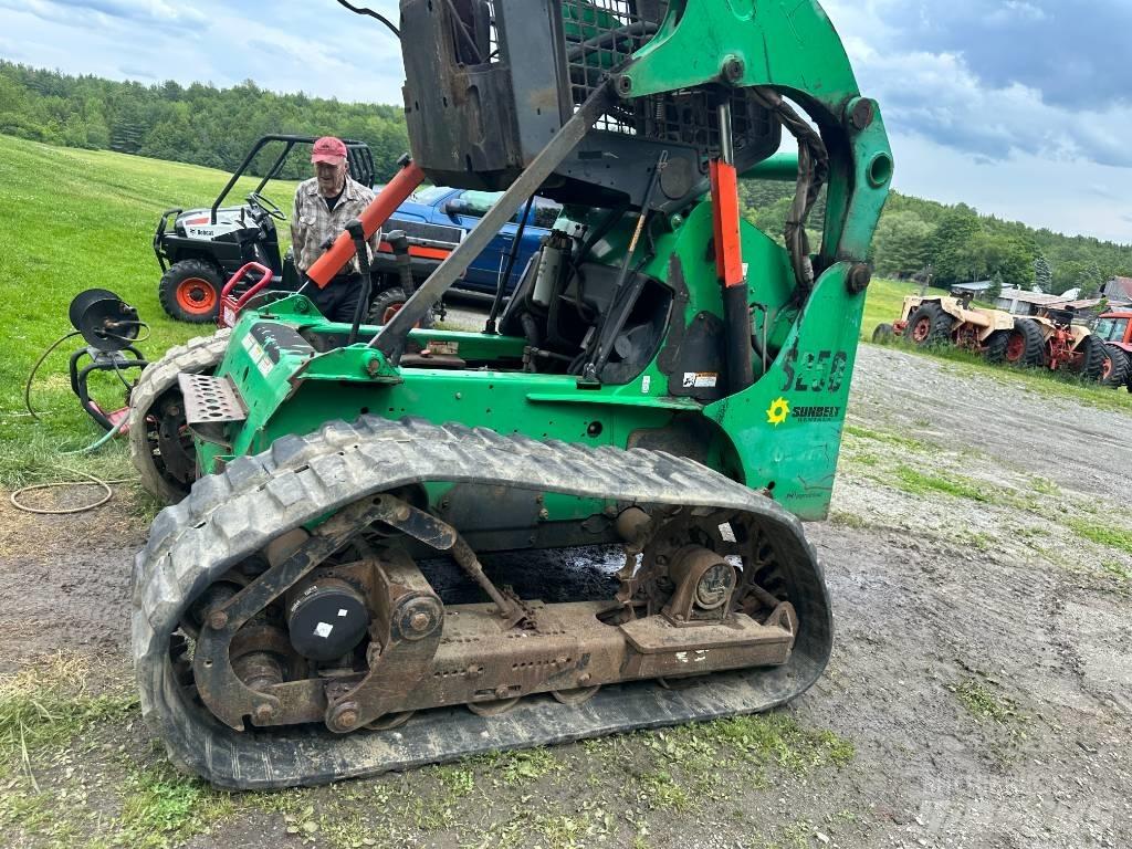 Bobcat S250 Krautuvai su šoniniu pasukimu