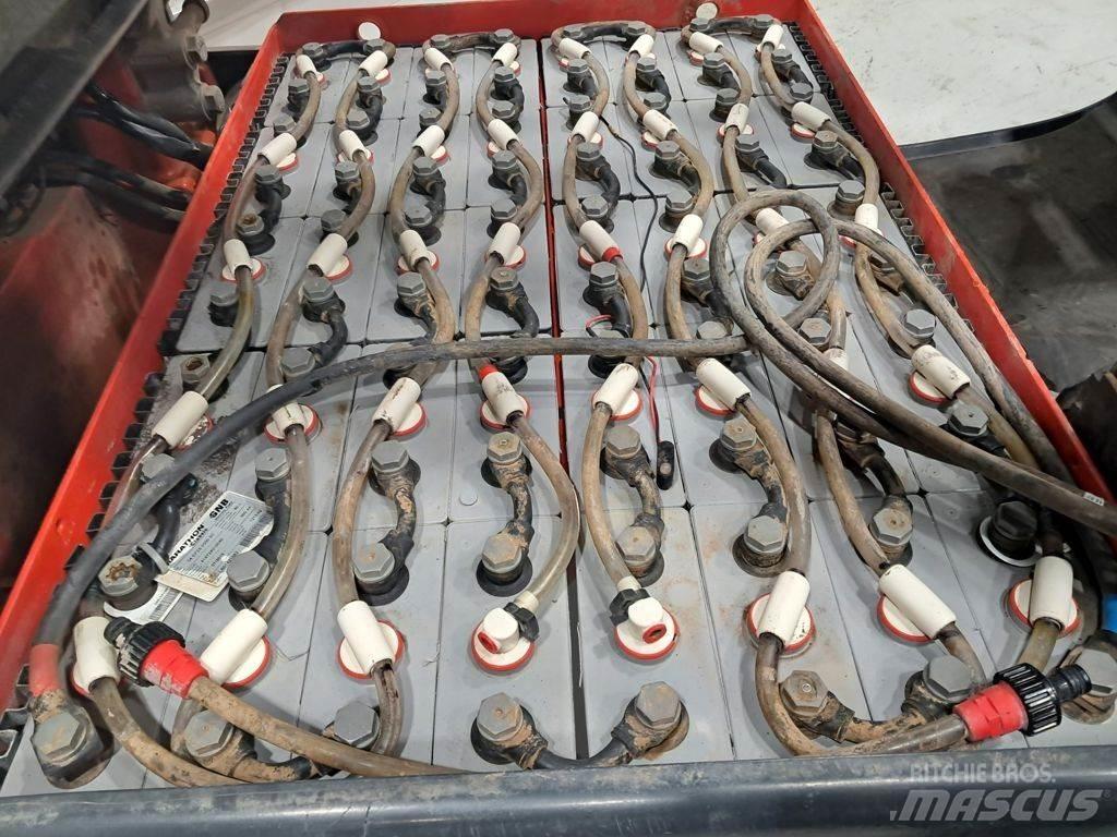 Linde E30-01 Elektriniai šakiniai krautuvai