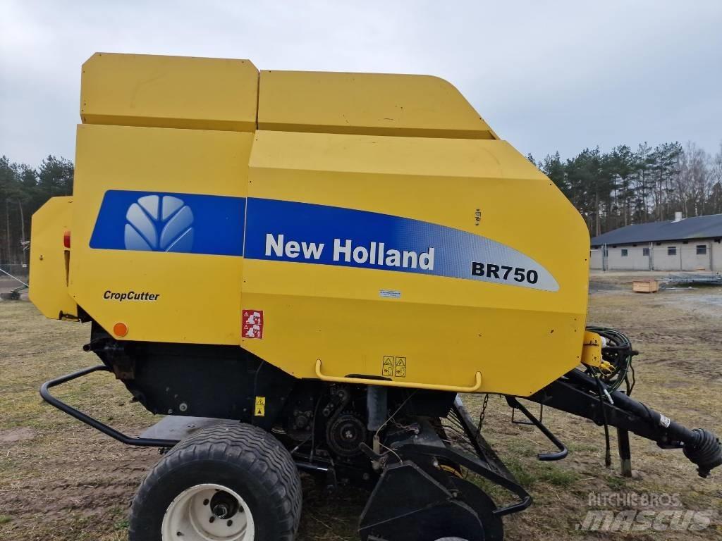 New Holland BR 750 Ritinių presai