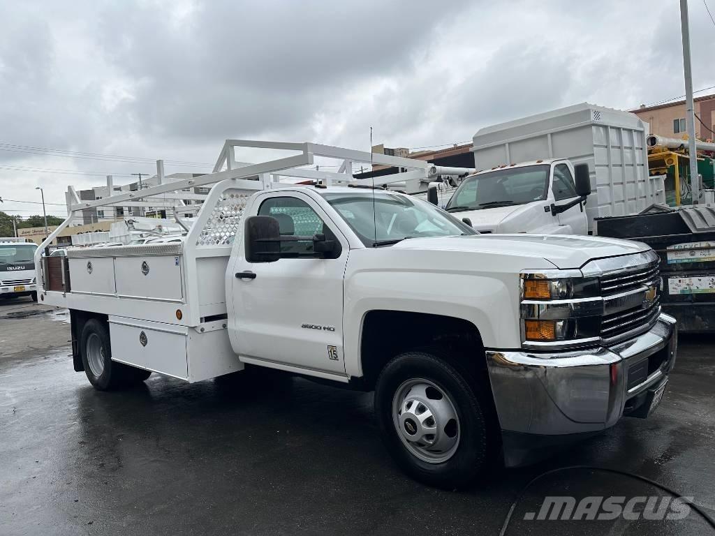 Chevrolet 3500 HD Pikapai / Bortiniai sunkvežimiai