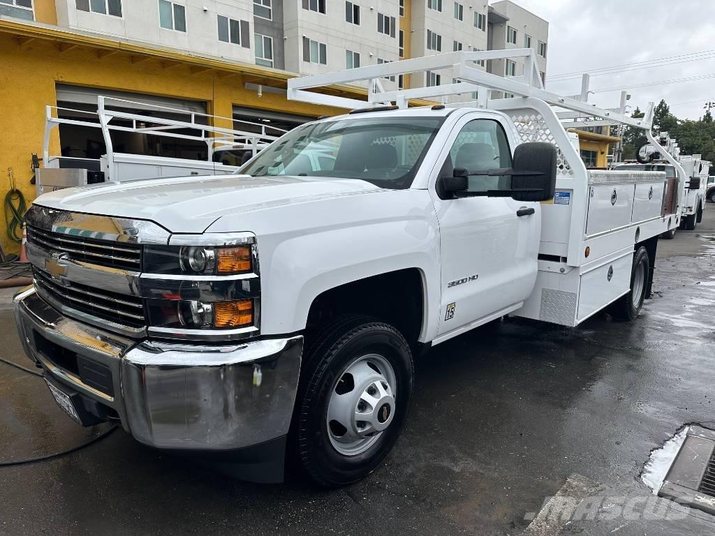 Chevrolet 3500 HD Pikapai / Bortiniai sunkvežimiai