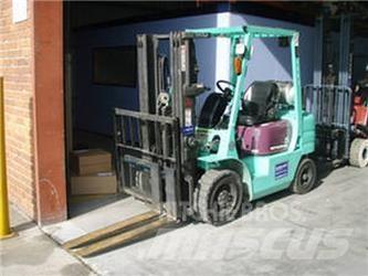 Mitsubishi FG25 Šakiniai krautuvai - Kita