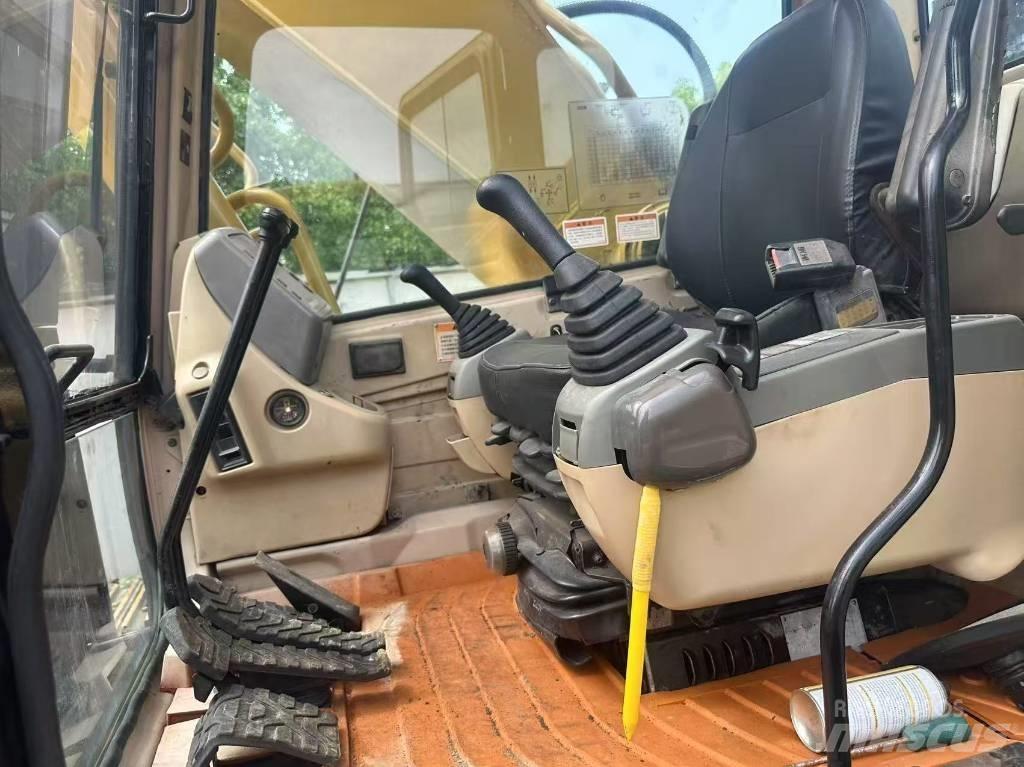 CAT 330 B L Vikšriniai ekskavatoriai