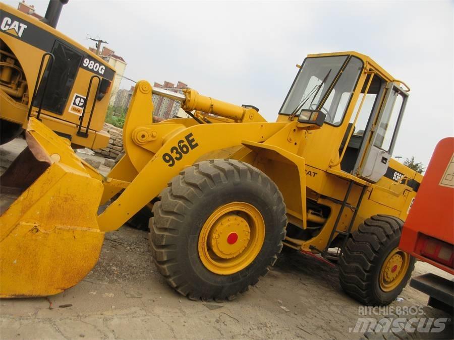 CAT 936 E Naudoti ratiniai krautuvai