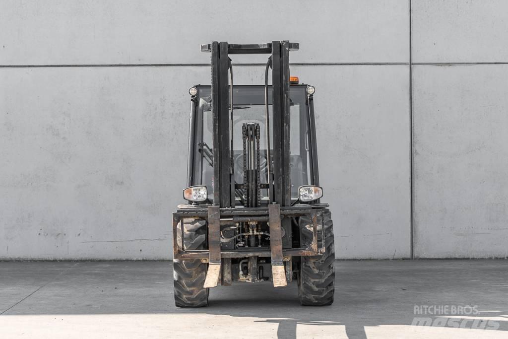 Manitou MC 25-4 Dyzeliniai krautuvai