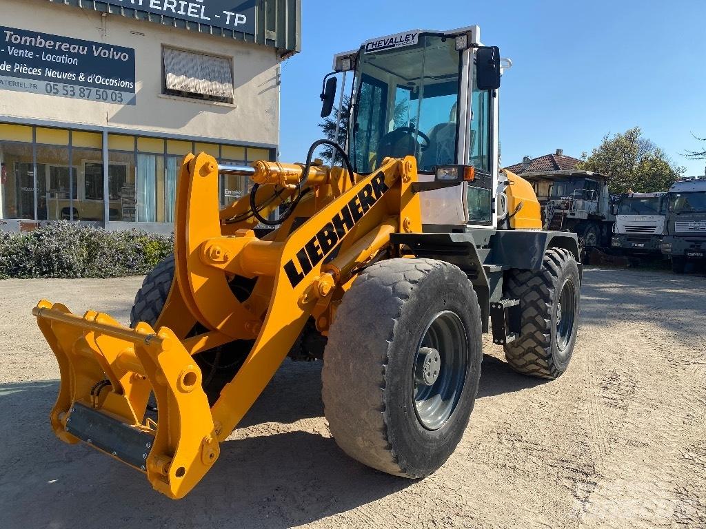 Liebherr L514 Naudoti ratiniai krautuvai