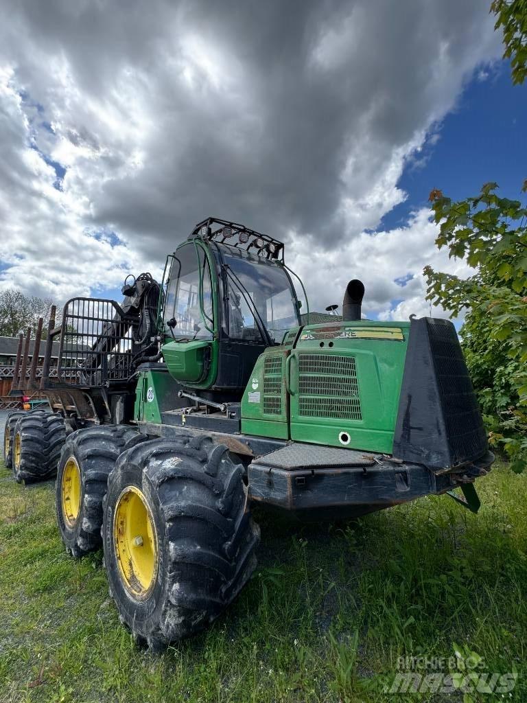 John Deere 1210 E Naudoti miškovežiai (Forvarderiai)