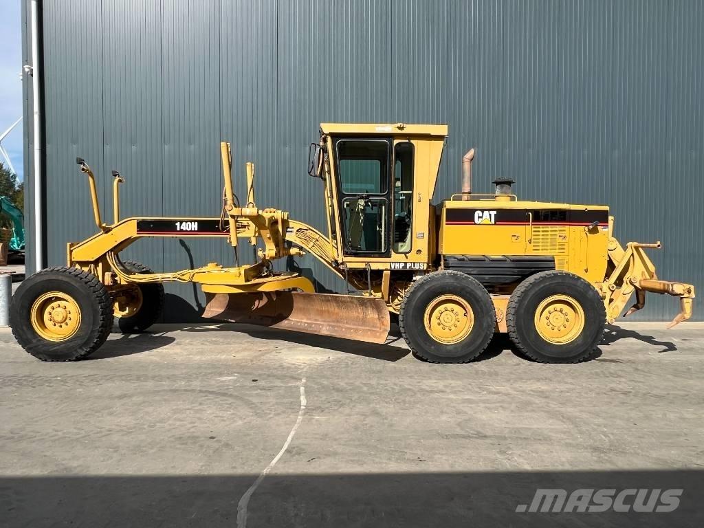 CAT 140H Greideriai