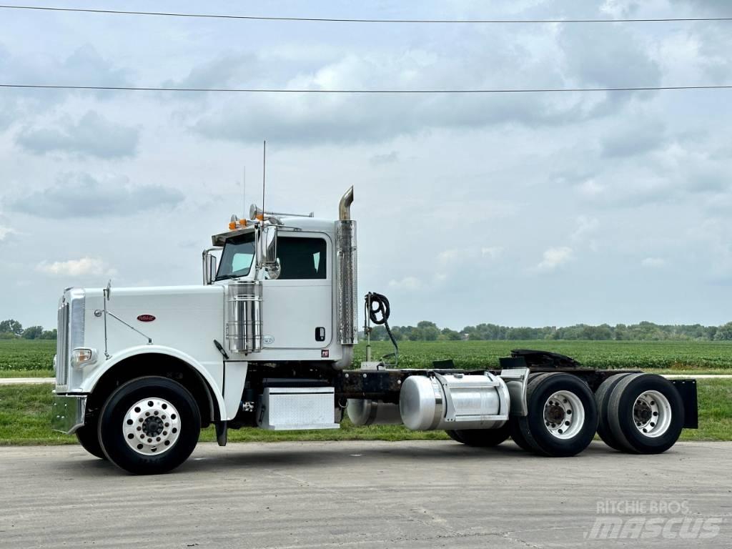 Peterbilt 389 Naudoti vilkikai