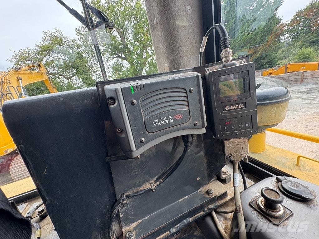 Komatsu D65PXI-18 Vikšriniai buldozeriai