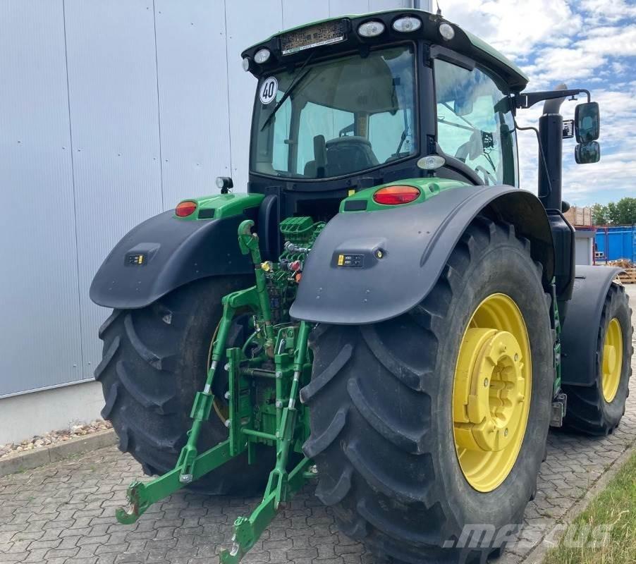 John Deere 6250R Traktoriai