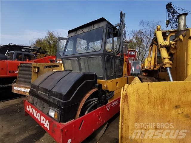 Dynapac CC421 Vieno būgno volai