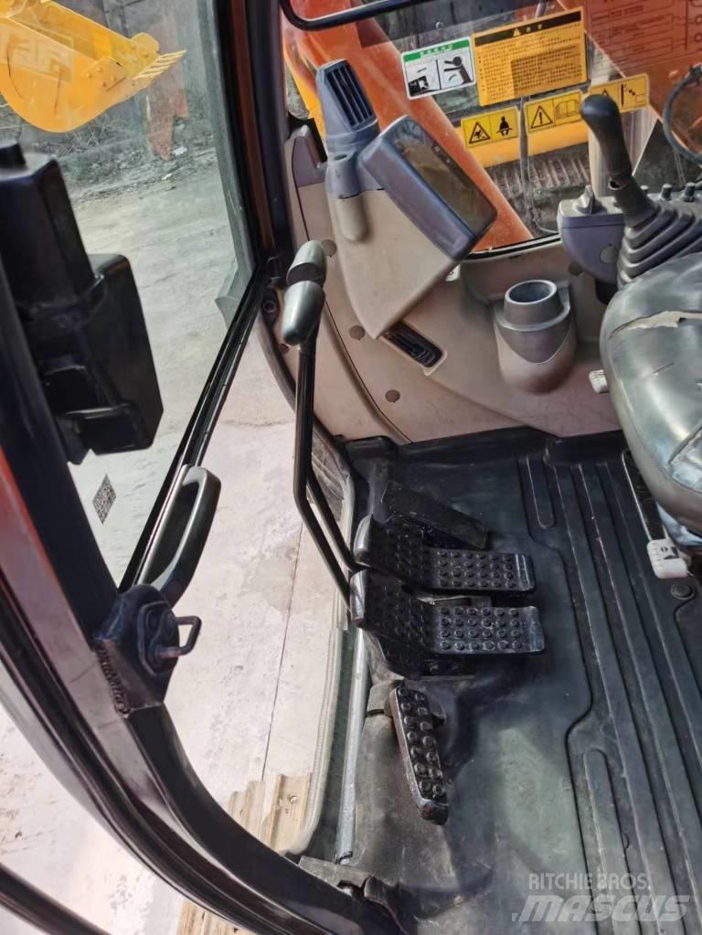 Hitachi ZX 70 Vikšriniai ekskavatoriai