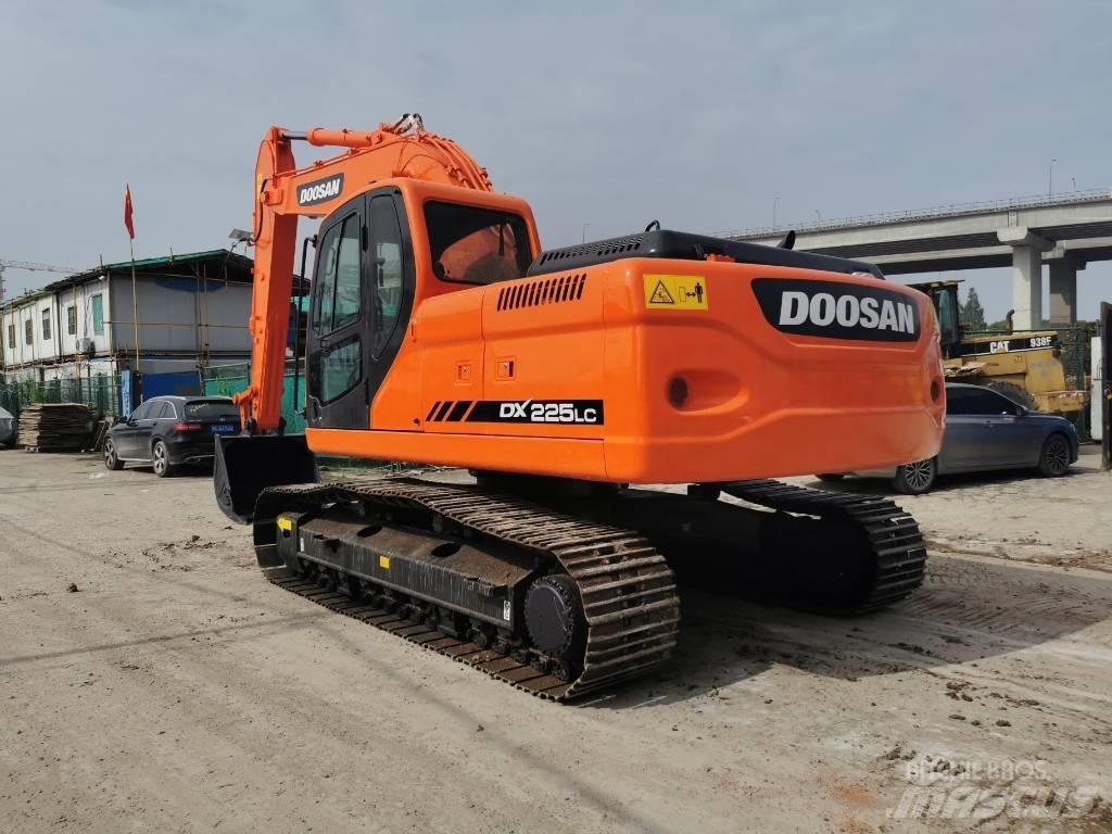Doosan DX 225 LC Mini ekskavatoriai < 7 t